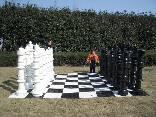 Szachy ogrodowe - XXL duże figury szachowe (4880,00 zł)