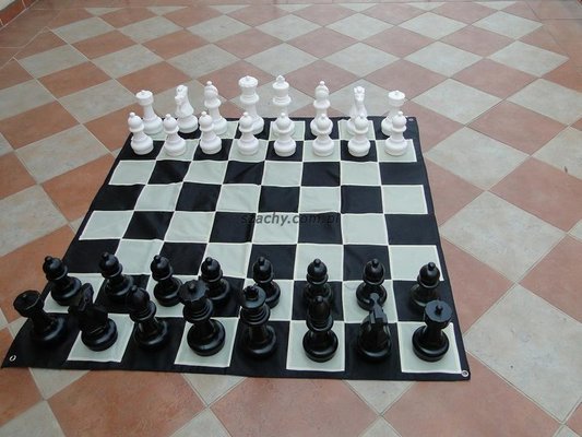 Szachy tarasowe z tworzywa GCN-12 - figury + szachownica (590,00)
