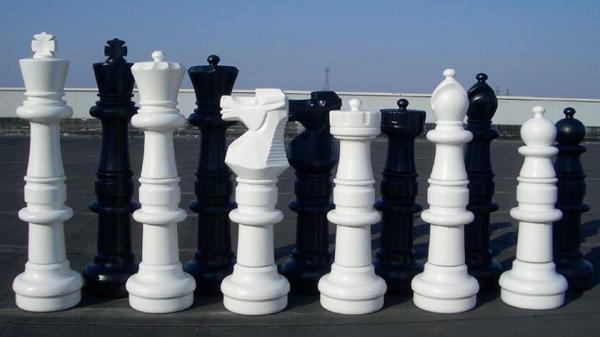 Szachy ogrodowe - XL duże figury szachowe (3390,00)